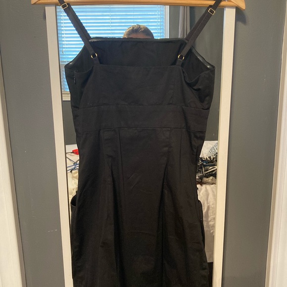 Guess black mini dress with pockets and gold chain. - Picture 3 of 5